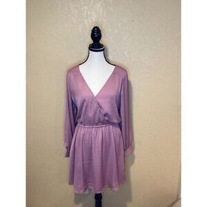 American Eagle Size Medium Mauve V-Neck, long sleeve‎ mini dress